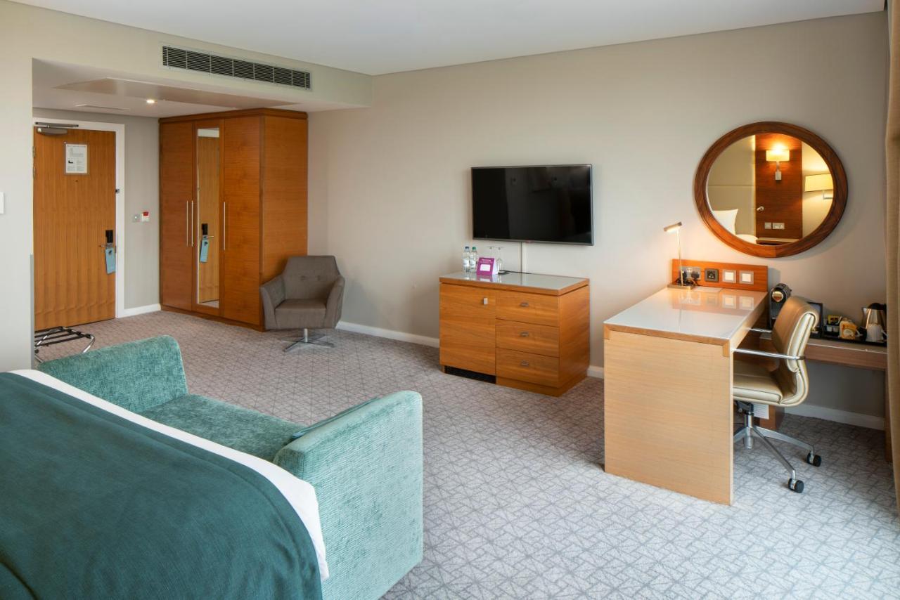 คราวน์ พลาซา ลอนดอน - ดอกแลนด์ส Hotel ภายนอก รูปภาพ