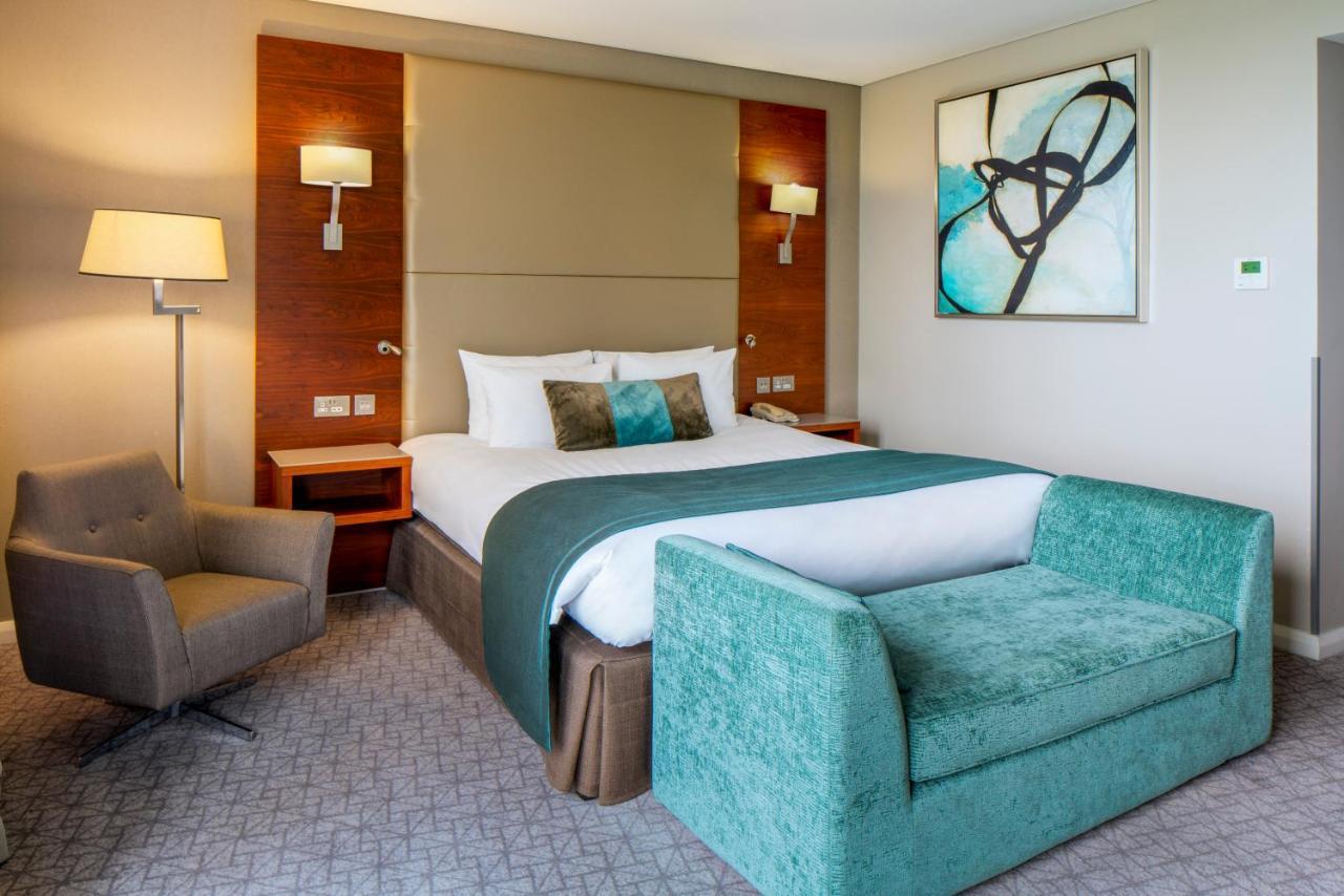 คราวน์ พลาซา ลอนดอน - ดอกแลนด์ส Hotel ภายนอก รูปภาพ