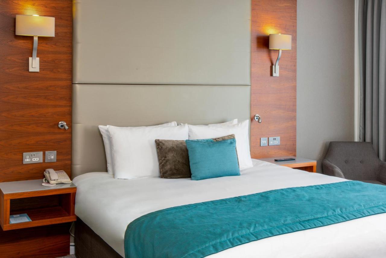 คราวน์ พลาซา ลอนดอน - ดอกแลนด์ส Hotel ภายนอก รูปภาพ