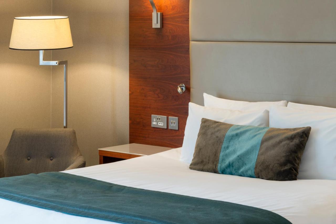 คราวน์ พลาซา ลอนดอน - ดอกแลนด์ส Hotel ภายนอก รูปภาพ