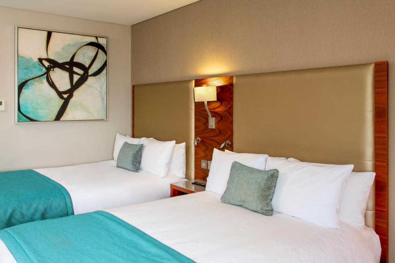 คราวน์ พลาซา ลอนดอน - ดอกแลนด์ส Hotel ภายนอก รูปภาพ