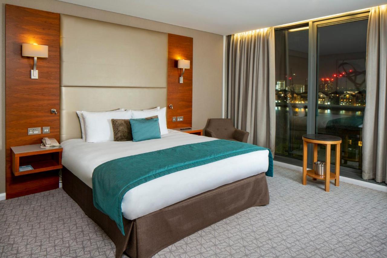คราวน์ พลาซา ลอนดอน - ดอกแลนด์ส Hotel ภายนอก รูปภาพ